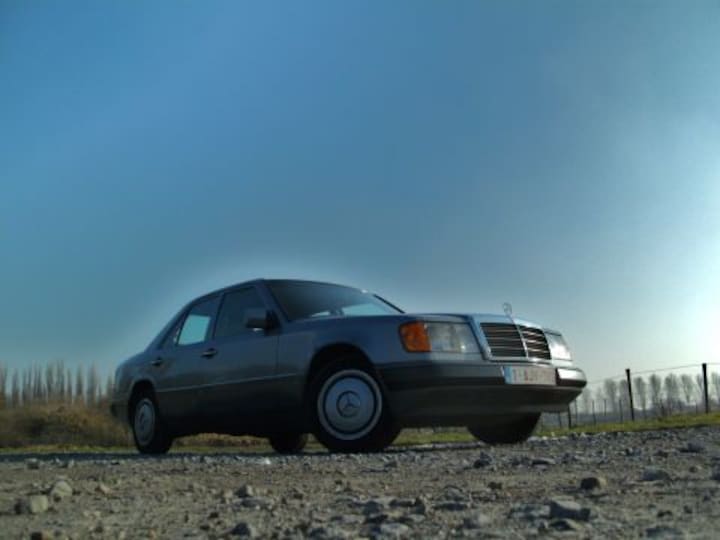 Mercedes-Benz 200 D (1991)
