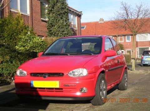 Opel Corsa 1.6 GSi 16V (1997)