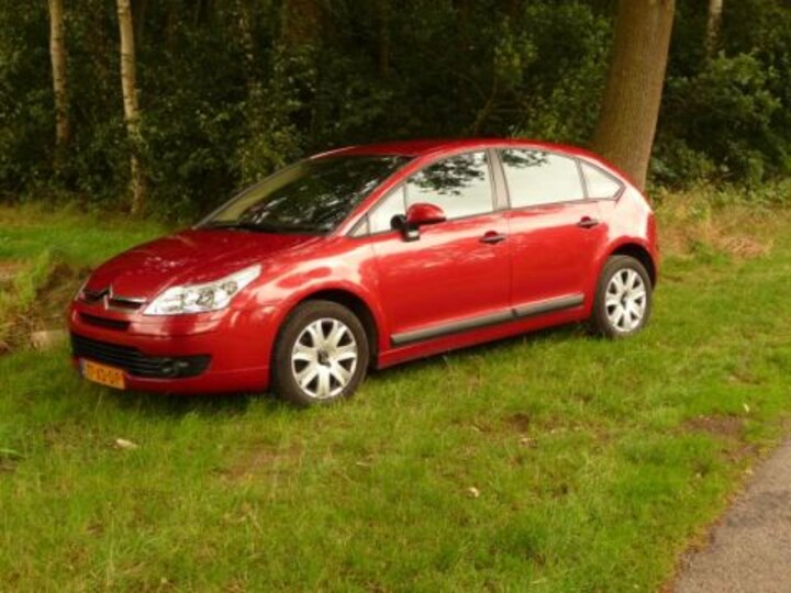 Citroën C4 1.6 HDiF 16V 110 Caractère