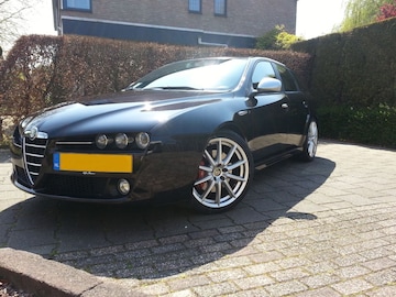 Alfa Romeo 159 Sportwagon 2.4 JTDm 20v TI (2008)