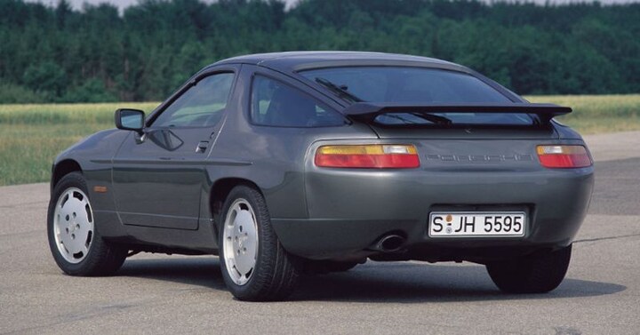 Porsche 928