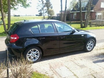 BMW 118i (2008)