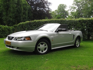 Ford Mustang Convertible V6 (2001)