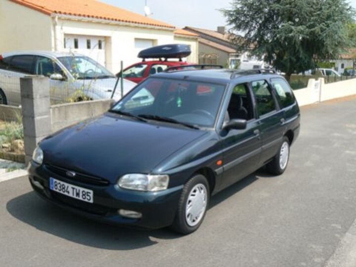 Ford Escort Wagon 1.8 TD 90pk Business Edition