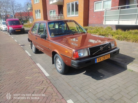 Volvo 340 (1979)