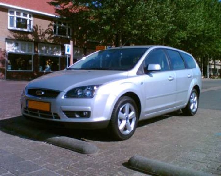 Ford Focus Wagon 2.0 16V Titanium (2007)