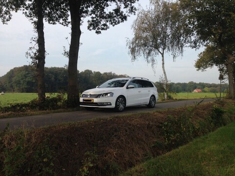 Volkswagen Passat Variant 1.6 TDI 105pk BlueM. T. Highline (2012)