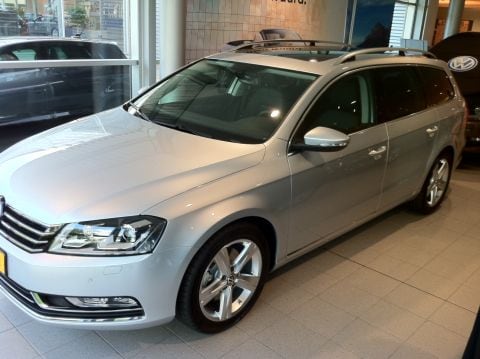 Volkswagen Passat Variant 1.6 TDI 105pk BlueM. T. Highline (2011)