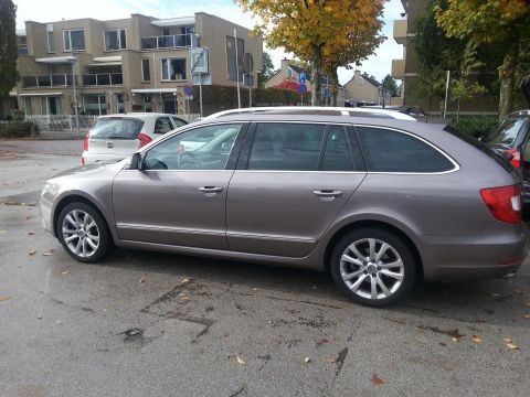 Skoda Superb Combi 1.8 TSI Elegance Businessline (2010)
