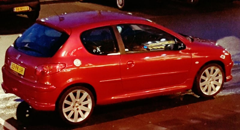 Peugeot 206 GTI 2.0-16V (2004)