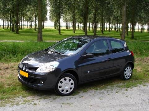 Renault Clio 1.2 16V 75 Expression (2008)