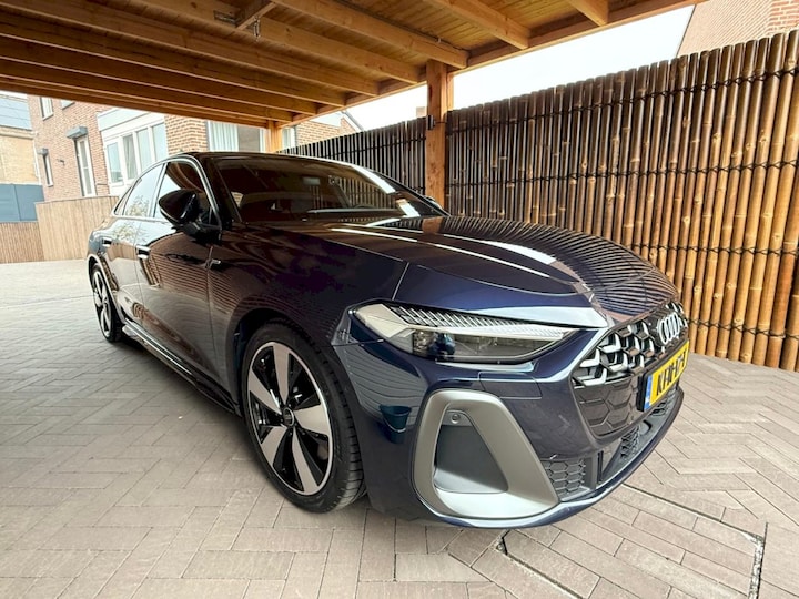 Audi A5 Avant e-hybrid quattro 220kW S edition (2026)