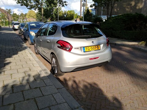 Peugeot 208 Blue Lease Executive 1.6 BlueHDi 100