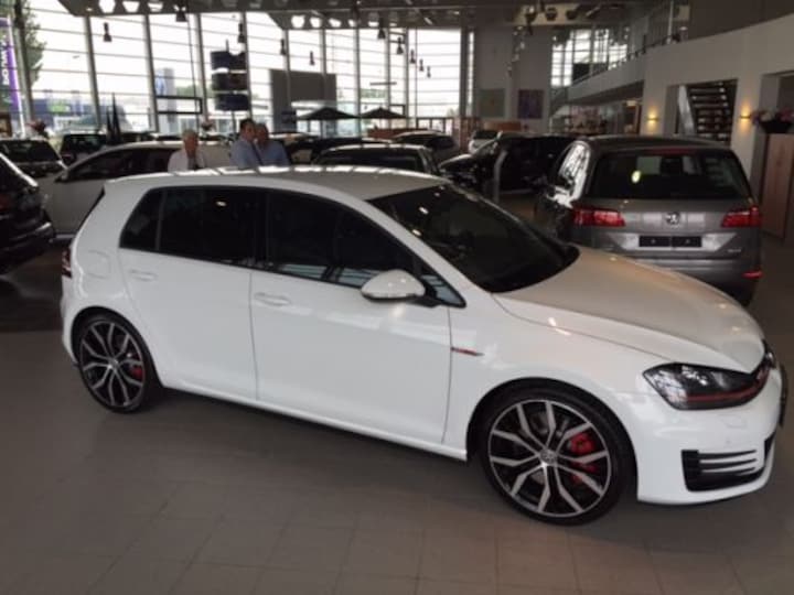 Volkswagen Golf 2.0 TSI GTI Performance (2015)