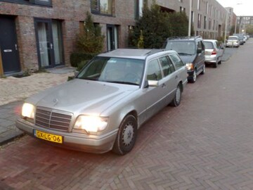Mercedes-Benz E 320 Combi (1993)