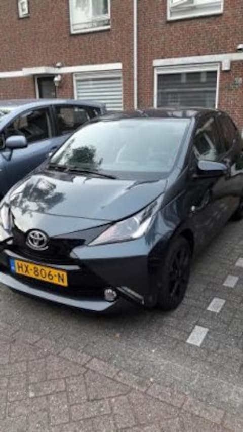 Toyota Aygo 1.0 VVT-i x-play
