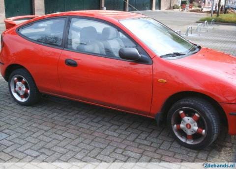 Mazda 323 1.5i GLX (1995)