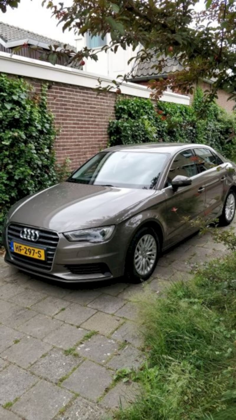 Audi A3 Limousine 1.6 TDI 110pk Ambiente (2015)