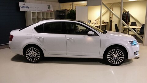 Skoda Octavia 2.0 TDI Greentech Style Businessline (2016)