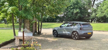 Volvo EX30 Single Motor Extended Range Ultra (2024)