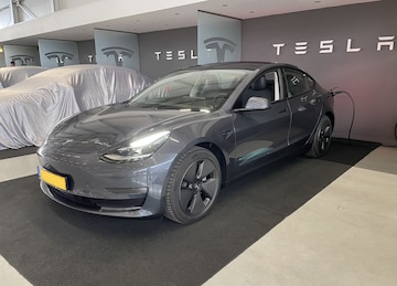 Tesla Model 3 Long Range AWD (2021)