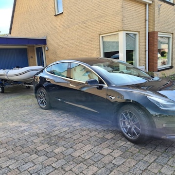 Tesla Model 3 Long Range AWD (2019)