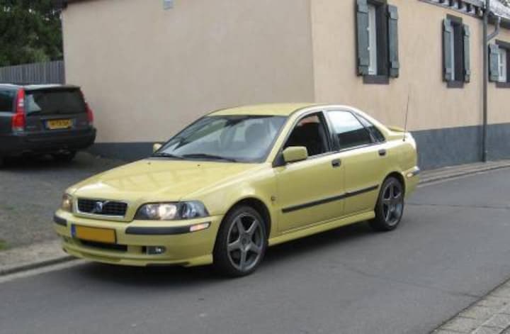 Volvo S40 1.9 D 102pk Europa (2000)