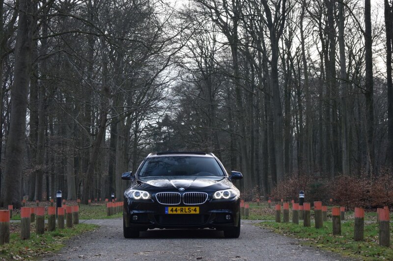 BMW 528i Touring High Executive (2010)