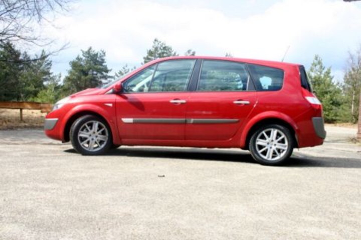 Renault Grand Scénic 1.9 dCi 130 Privilège