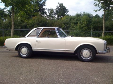Mercedes-Benz 280SL (1969)
