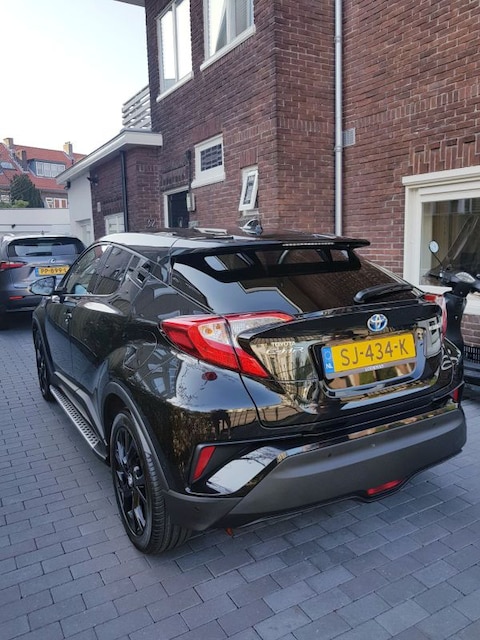 Toyota C-HR 1.8 Hybrid Black Edition (2018)