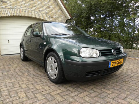 Volkswagen Golf 1.4 16V (2000)