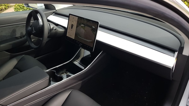 Tesla Model 3 Standard Range Plus (2019)