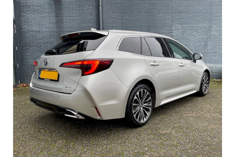 Toyota Corolla Touring Sports Hybrid 140 Dynamic (2024)