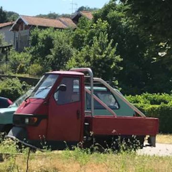 XJR 1