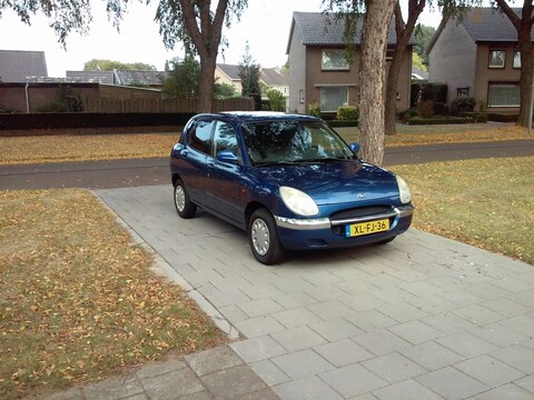 Daihatsu Sirion 1.0 12V XTi