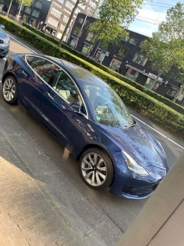 Tesla Model 3 Standard Range Plus (2019)