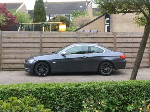 BMW 320i Coupé Corporate Lease High Executive