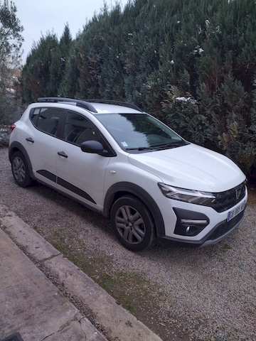 Dacia Sandero TCe 100 Bi-Fuel Stepway Essential (2021)