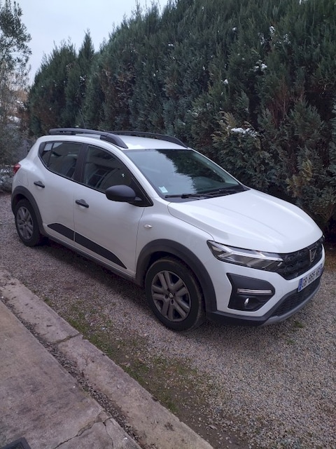 Dacia Sandero TCe 100 Bi-Fuel Stepway Essential