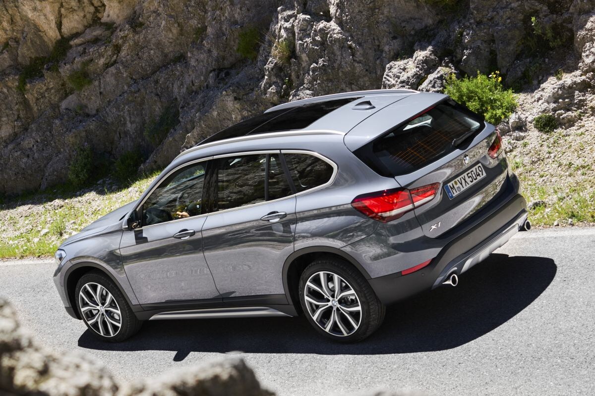 BMW X1 xDrive20i (2021) review - AutoWeek