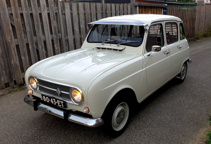 Renault R4 (R 1123) (1968)