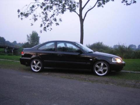 Honda Civic Coupé 1.6i LS (1999)