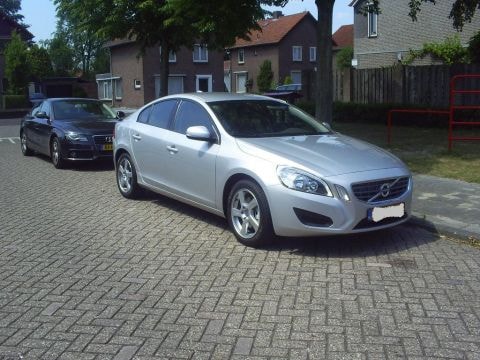 Volvo S60 DRIVe Kinetic (2011)