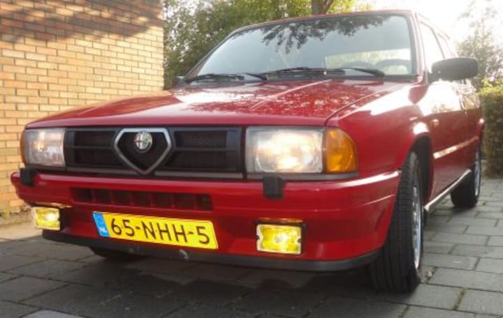 Alfa Romeo 33 1.5 QV (1985)