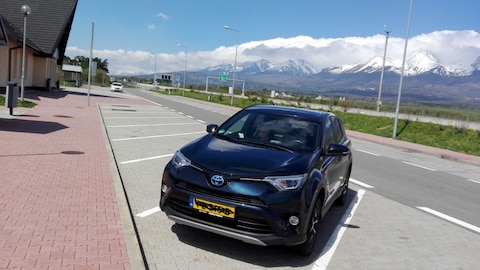 Toyota RAV4 2.5 Hybrid 4WD Style