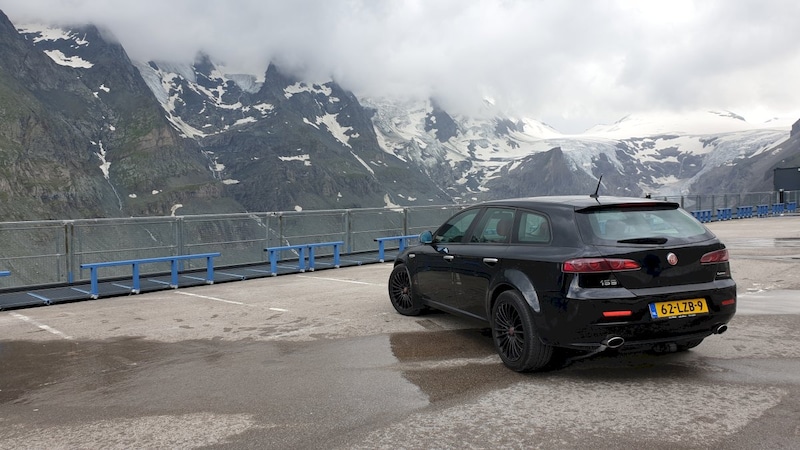 Alfa Romeo 159 Sportwagon 1.9 JTDm 8v Centario (2010)