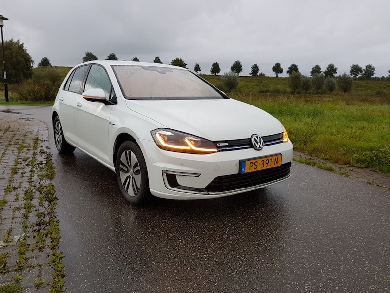 Volkswagen e-Golf (2017)