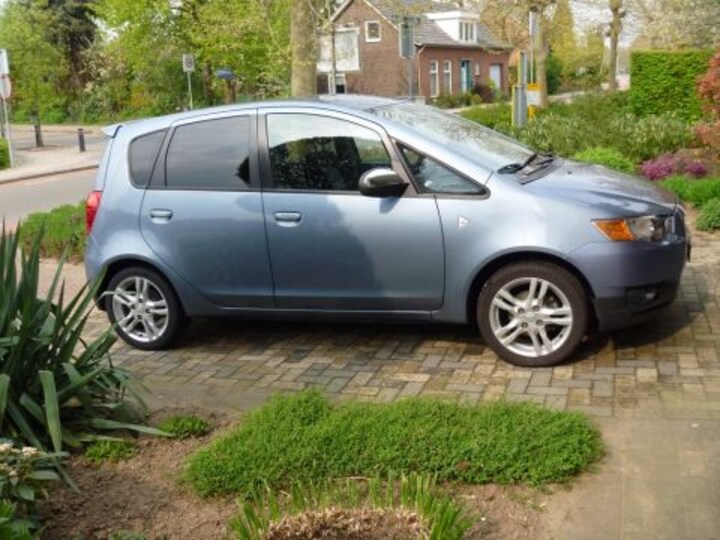 Mitsubishi Colt CZ5 1.3 Intro Edition (2008)