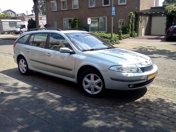 Renault Laguna Grand Tour 1.6 16V Authentique (2005)
